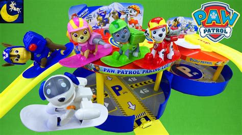 Paw Patrol Winter Rescue Parking Lot Garage Playset With Snowboard Pup