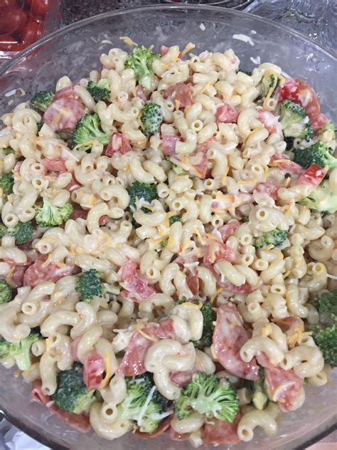 It's a classic recipe made with macaroni, colorful veggies and covered in a rich and creamy dressing. Macaroni Salad Dressing Recipe With Miracle Whip | Blog Dandk