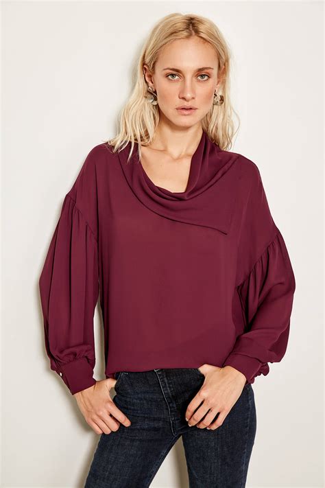 Trendyol Detailed TOFAW19XB0049 Purple Collar Blouse-in Blouses & Shirts from Women's Clothing ...