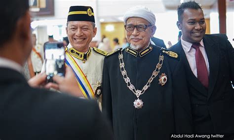 Anda boleh mula semak dan check dengan ahli parlimen di. Utusan terus dibidas kerana laporan pakaian istiadat di ...