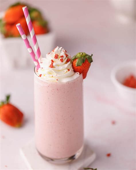 Strawberry Milkshake Without Ice Cream Sweet Fix Baker