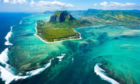 The Underwater Waterfall Mauritius Tour Illusion Or Reality Ngca Travel