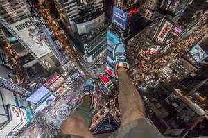 Photographer Films Moment He Balances Above New Yorks Times Square