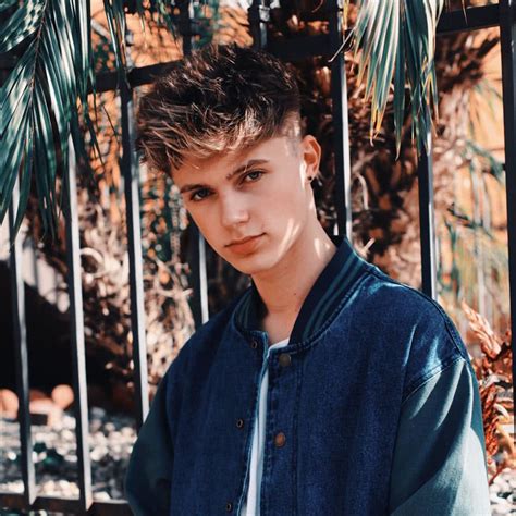 Download Hrvy Mp3 Song Download Hrvy Songs Lyrics And Music Videos