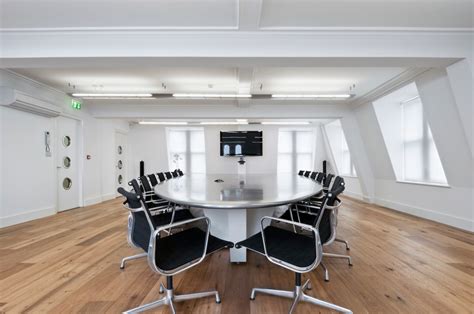 3 Top Design Ideas For Communications Agencies Meeting Rooms