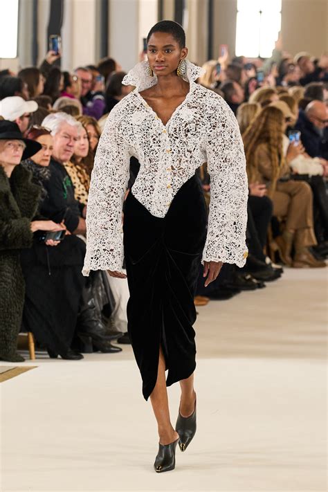 Schiaparelli Spring 2023 Couture Collection Vogue
