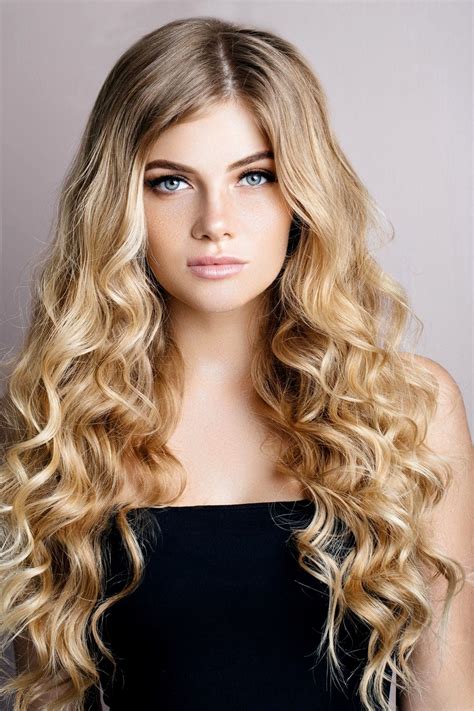 30 Beautiful Blonde Wavy Hair Insanely Curly Weave Hairstyles Curly