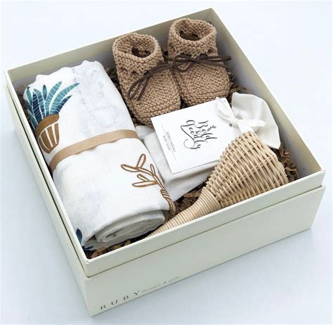 Gender Neutral Baby Gift Box Newborn Gift Set Unisex Baby Etsy Canada