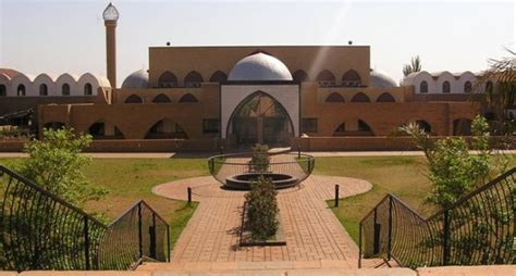 Darul uloom has expanded its activities and started new departments during the last decades in view of great challenge from the ahmadia movement (qadyanism). Darul Uloom Zakariyya (Johannesburg, South Africa ...