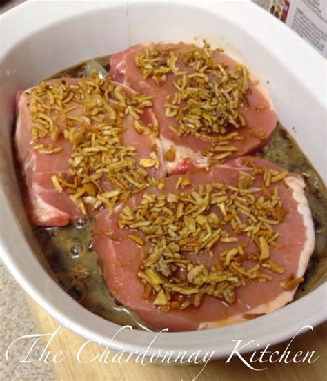 Pork chops, chicken broth, lipton onion soup mix. Baked Pork Chop With Lipton Onion Soup / Recipe For Pork ...