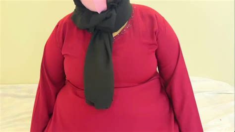 Fucking A Chubby Muslim Mother In Law Wearing A Red Burqa Hijab Part 2