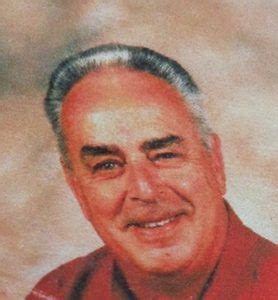 Gilbert comptois est un acteur québécois né le 15 août 1937 à lemoyne. Gilbert St-André | Nécrologie.Québec