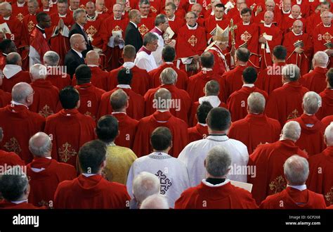 Papal Visit To Uk Day Three Stock Photo Alamy