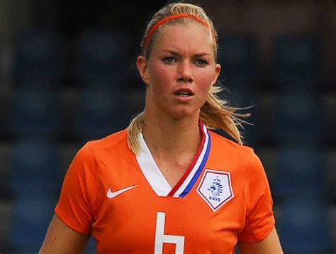 Anouk Hoogendijk Wonder Women Of The Fields Soccer Pinterest
