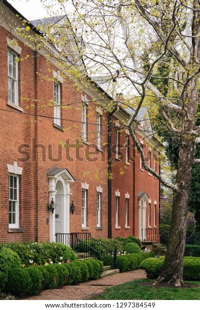 Robert E Lees Boyhood Home Alexandria Stock Photo 1297384549 Shutterstock