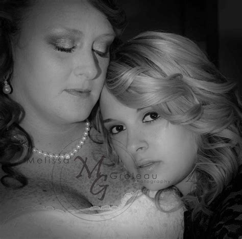 mother and daughter daughter mother wedding