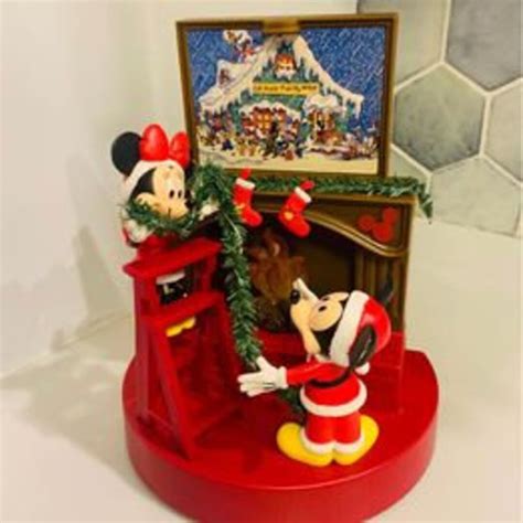 Disney Mickey And Minnie Trimming The Tree Animated Etsy