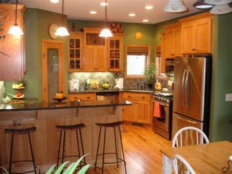 Learn how to give your kitchen the updated look you want without painting those beautiful honey the best wall paint colors to go with honey oak — true design house. Kitchen Paint Colors With Wood Cabinets Honey Oak Kitchen ...
