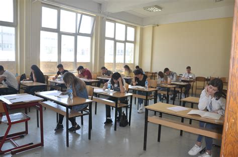 Ministria e Arsimit: Do të mbahet testi i arritshmërisë për klasat e 9 ...