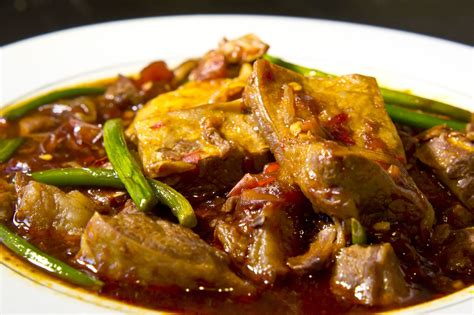 Easy Chinese Cantonese Beef Curry Recipe