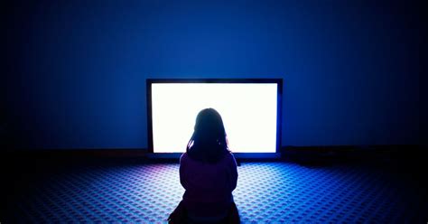 9 Ways Watching Tv Is Bad For Your Health Huffpost Life