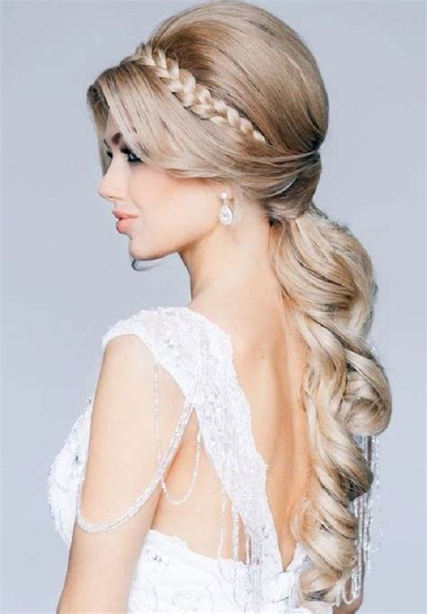 Long hairstyles for oval face shapes. 14 Fabulous Hairstyles for Long Hair - Pretty Designs