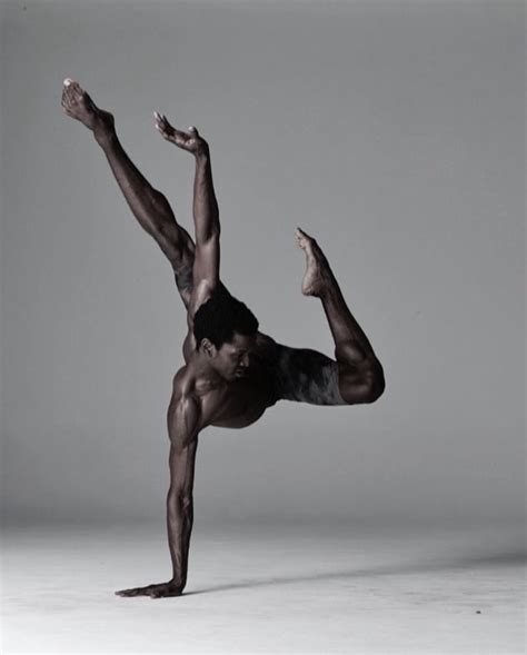Photographers Who Capture The Beautiful Movement Of Dancers Dance Photography Dance
