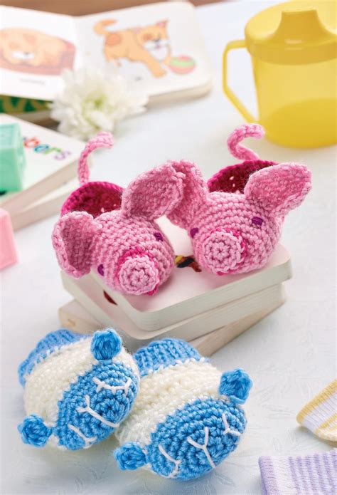 Watch my story how my mom made a 3 in 1 set baby stuff using old cloth love this botties, mittens and. Baby crochet mittens and booties Crochet Pattern