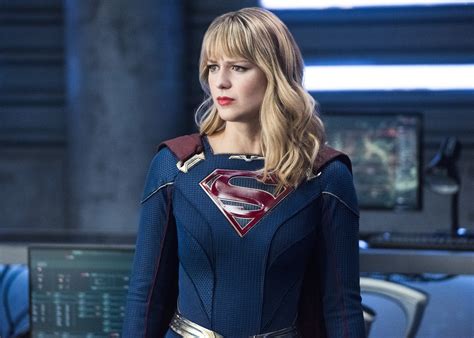 supergirl something s wrong with brainy in new photos from season 5 episode 5 dangerous