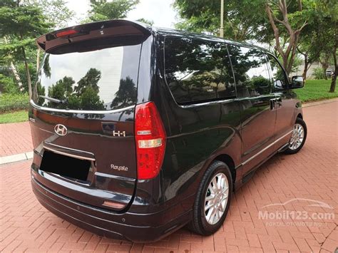 Gambar tentang Jual Mobil Hyundai H1 2014 Royale Next Generation 24 di 