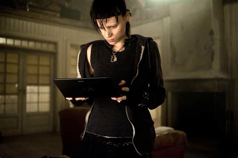 the girl with the dragon tattoo tv spot 3 and 10 new photos filmofilia