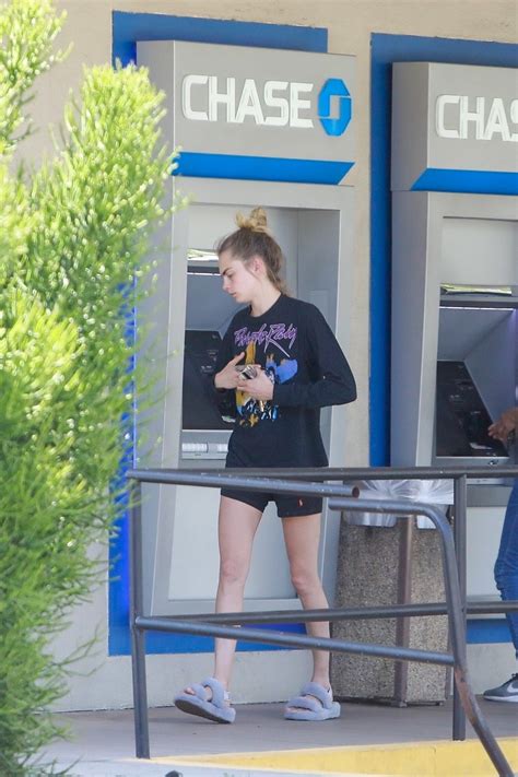 Cara Delevingne Sexy Walk To The Atm In La 13 Photos The Fappening