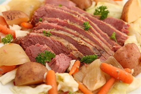 It's simple comfort food , which you can simplify even more if you'd prefer basic corned beef and cabbage—just drop the other vegetables and enjoy. Simple Slow Cooker Corned Beef and Green Cabbage {St ...