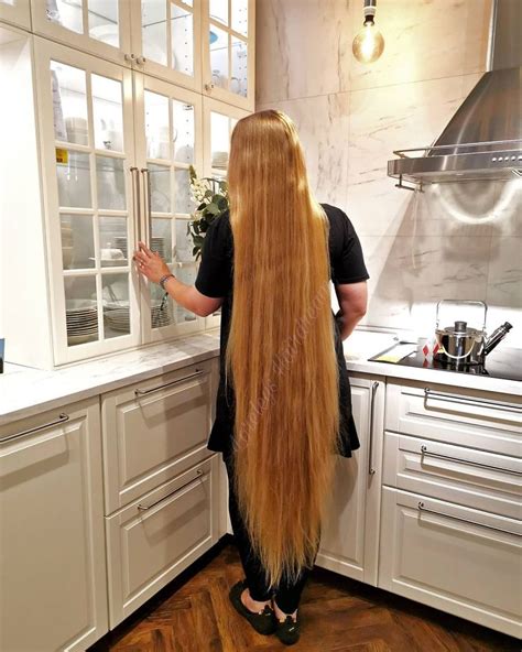 German Real Life Rapunzel Hasnt Cut Her Hair In 15 Years And Its Now