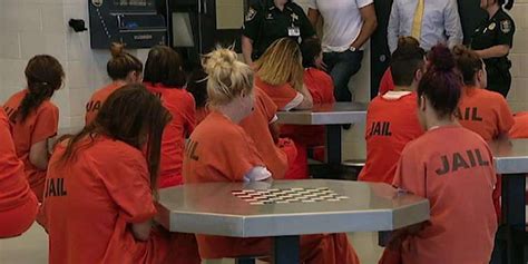 inside in sarasota florida jail treating inmates for opioid addiction fox news video