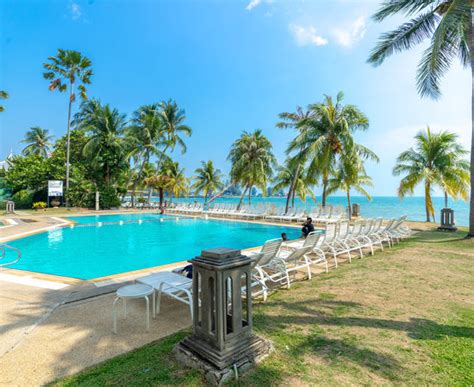 There are 4 meeting rooms with different capacities which can accommodate up to 200 persons. THE REGENCY TANJUNG TUAN BEACH RESORT (Port Dickson ...