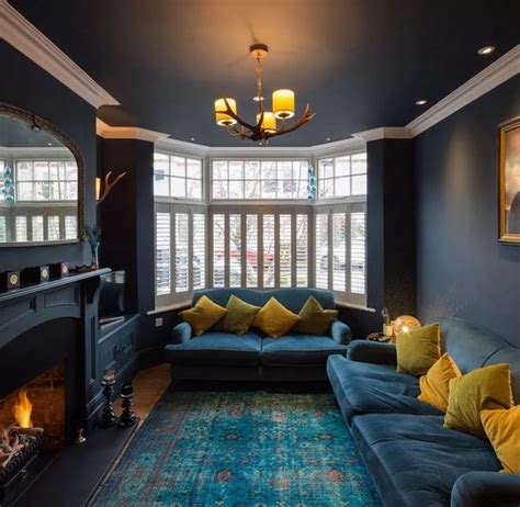 18 Stunning Homes With Monochromatic Color Schemes In 2020 Living