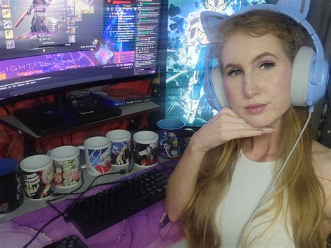 Lola_pop24 on Twitter: "I need anime and gaming friends where yall at