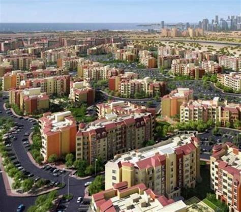 Discovery gardens is a residential community located between sheikh zayed road, e11 and emirates road within the district of jebel ali. Discovery Gardens filled with Sewage Stench - Dubai Expat Blog