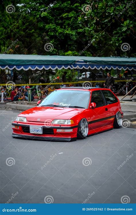 Red Honda Civic Si Ef Hatchback On The Car Modification Show Editorial