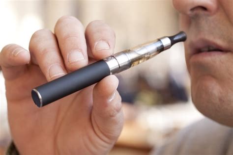Merokok Lebih Aman Dan Ramah Lingkungan Memakai 30 Rokok Elektrik Vape
