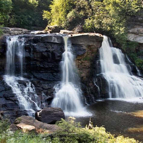 74 Popular West Virginia Tourist Attractions