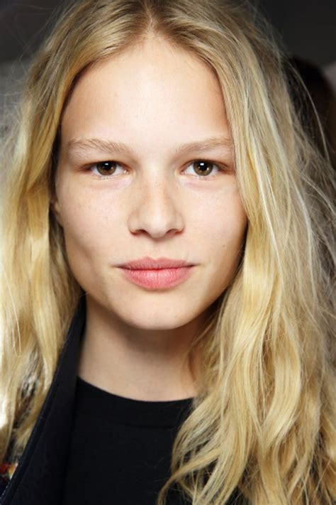 things you didn t know about top model anna ewers the front row view
