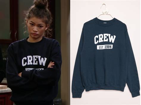 Kc Undercover Fashion Clothes Style And Wardrobe Worn On Tv Shows