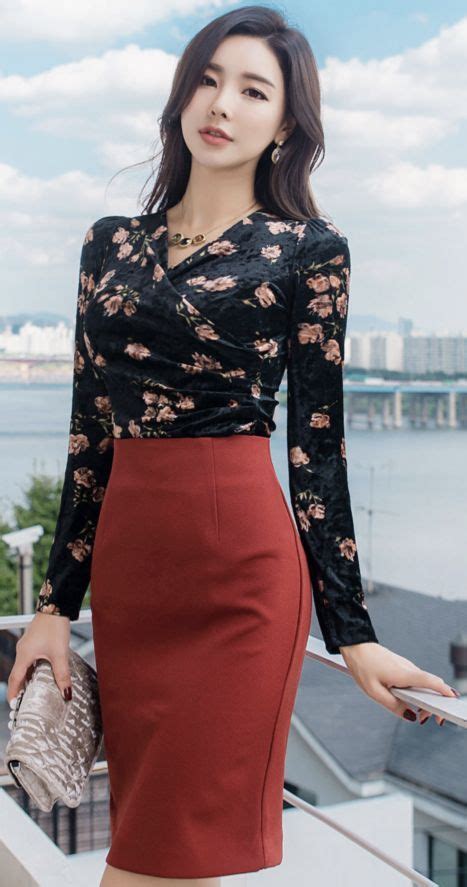 solid color high waisted pencil skirt fashion fashion outfits