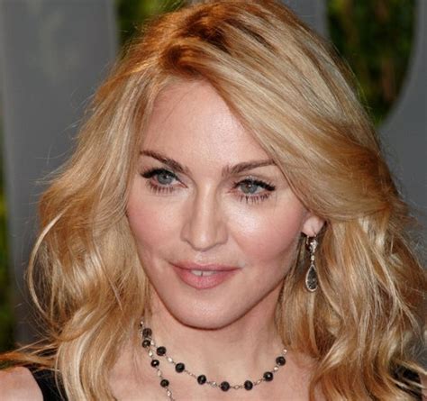 Il Sito Cougarlife Offre A Madonna 300 Mila Dollari Per Una Partnership Lussuosissimo