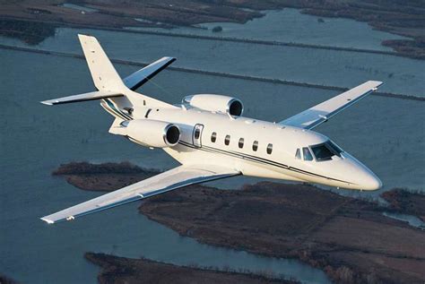 How much does it cost to fly on a private jet?