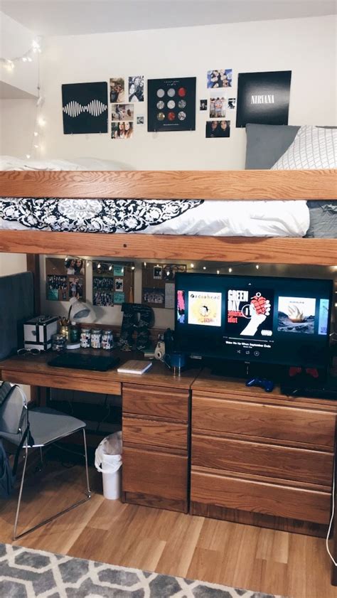 20 College Dorm Room Ideas For Guys
