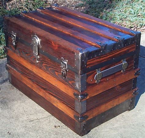 Vintage Flat Top Steamer Trunks For Sale Iucn Water