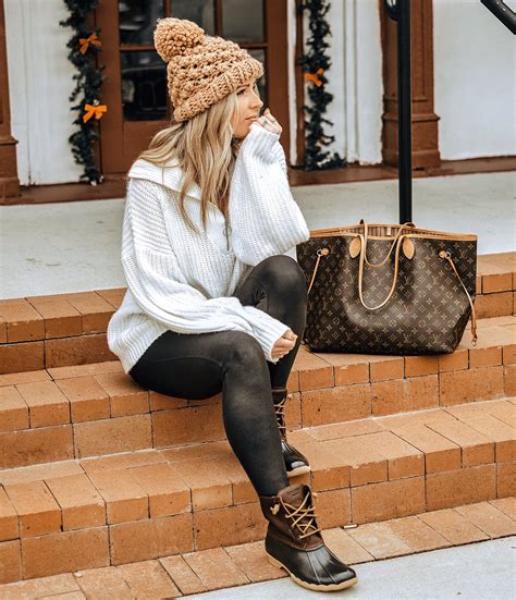 Cute Winter Outfits With Leggings And Boots